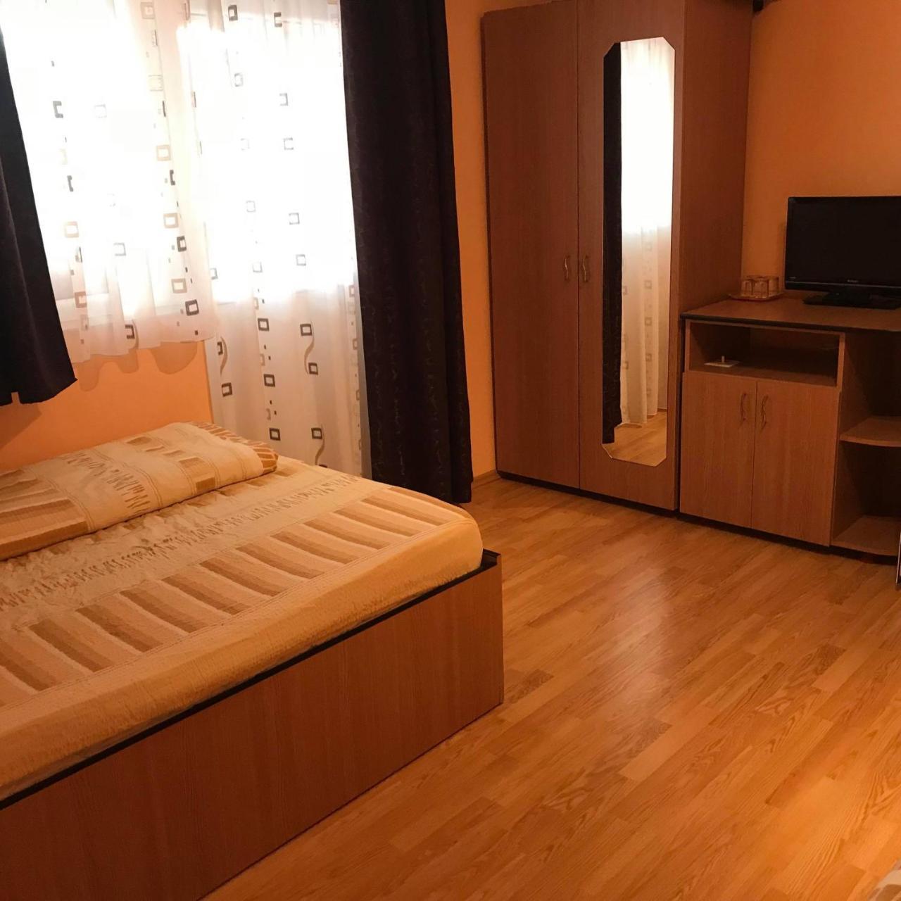 Pensiunea Colt De Rai Sacel  Bagian luar foto